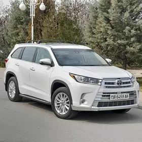 Toyota Highlander 2018