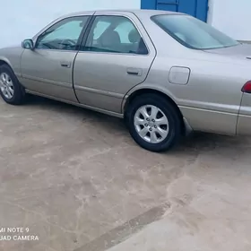 Toyota Camry 1998