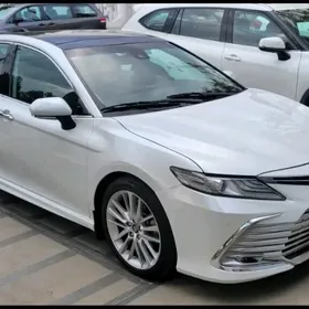 Toyota Camry 2023