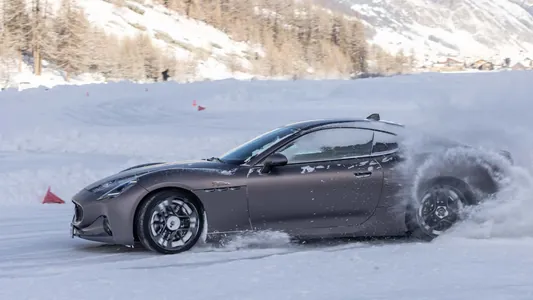 Maserati ulaglarynyň satuwy 2024-nji ýylda iki esse azaldy