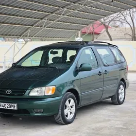 Toyota Sienna 2001