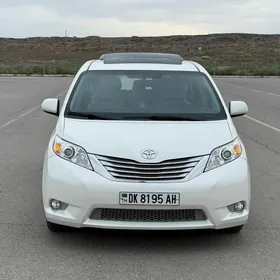 Toyota Sienna 2017