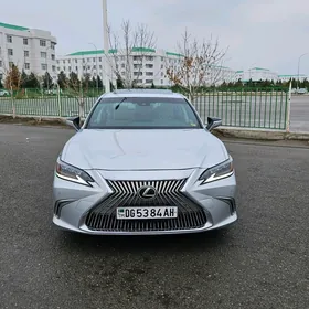 Lexus ES 350 2019