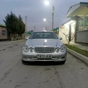 Mercedes-Benz E350 2005