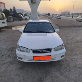 Toyota Camry 1999