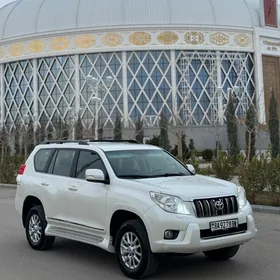 Toyota Land Cruiser Prado 2011