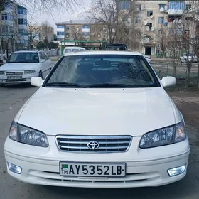 Toyota Camry 2000