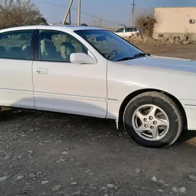 Toyota Avalon 1999