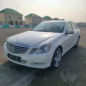 Mercedes-Benz E350 2011