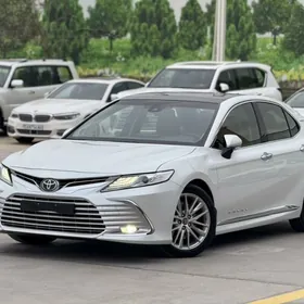 Toyota Camry 2023