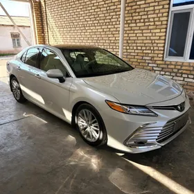 Toyota Camry 2023