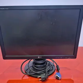 LG monitor 19lyk