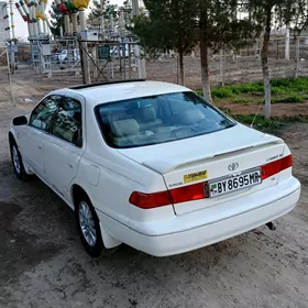 Toyota Camry 2000