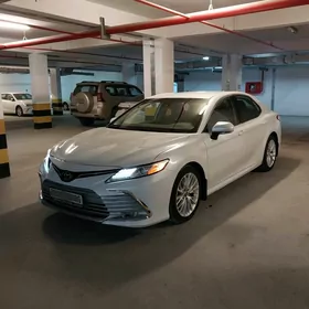 Toyota Camry 2020