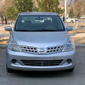 Nissan Tiida 2008