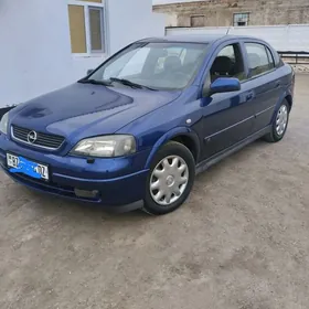 Opel Astra 2003