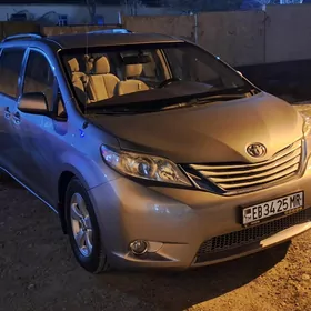 Toyota Sienna 2013