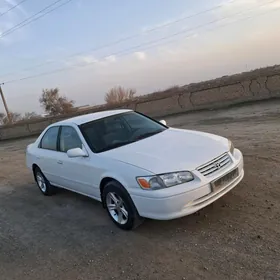 Toyota Camry 2001