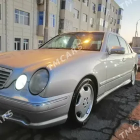 Mercedes-Benz E55 AMG 2000