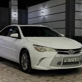 Toyota Camry 2017