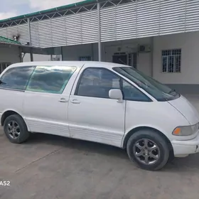 Toyota Previa 1993