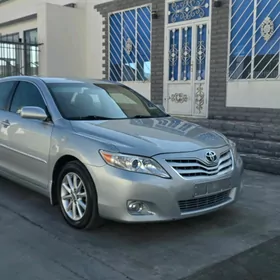 Toyota Camry 2010