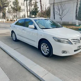 Toyota Camry 2011