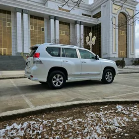 Toyota Land Cruiser Prado 2011