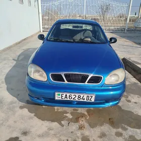 Daewoo Lanos 1998