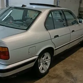 BMW 525 1990