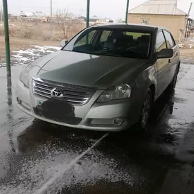 Toyota Avalon 2010