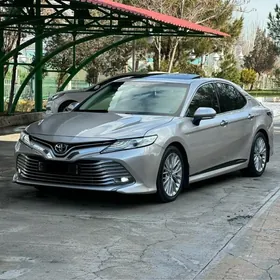 Toyota Camry 2018