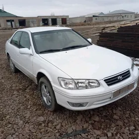 Toyota Camry 2000