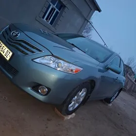 Toyota Camry 2011