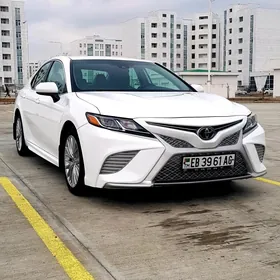 Toyota Camry 2020