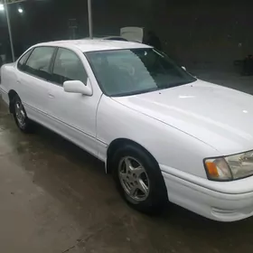 Toyota Avalon 1999