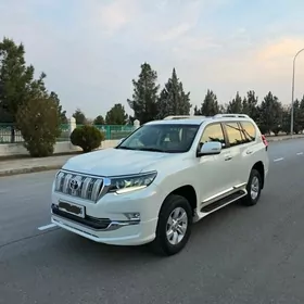 Toyota Land Cruiser Prado 2022