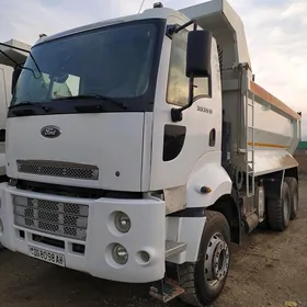 Ford Cargo 3535D 2014