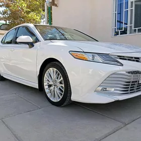 Toyota Camry 2020