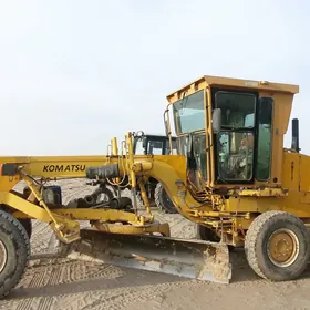 Komatsu D375A-6 2007