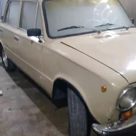 Lada 2104 1986