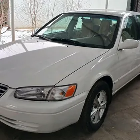 Toyota Camry 1997