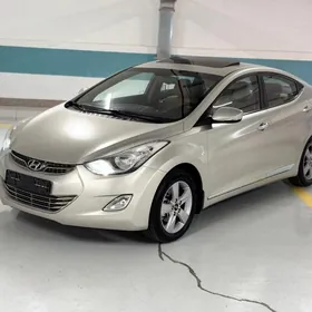 Hyundai Elantra 2013