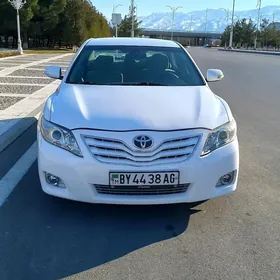 Toyota Camry 2011