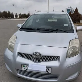 Toyota Yaris 2010