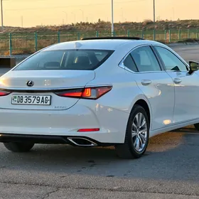 Lexus ES 350 2019