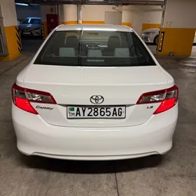 Toyota Camry 2012