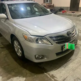 Toyota Camry 2011