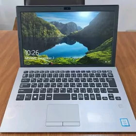 Noutbuk sony vaio i5-8-Gen