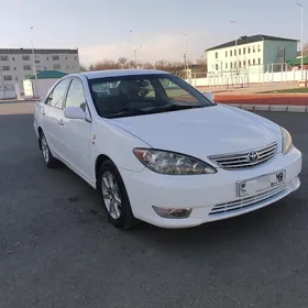 Toyota Camry 2004